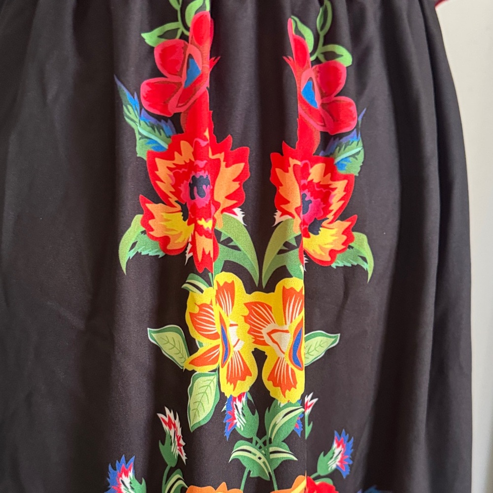 Floral Off-Shoulder Maxi Dress - Picture 7 of 8